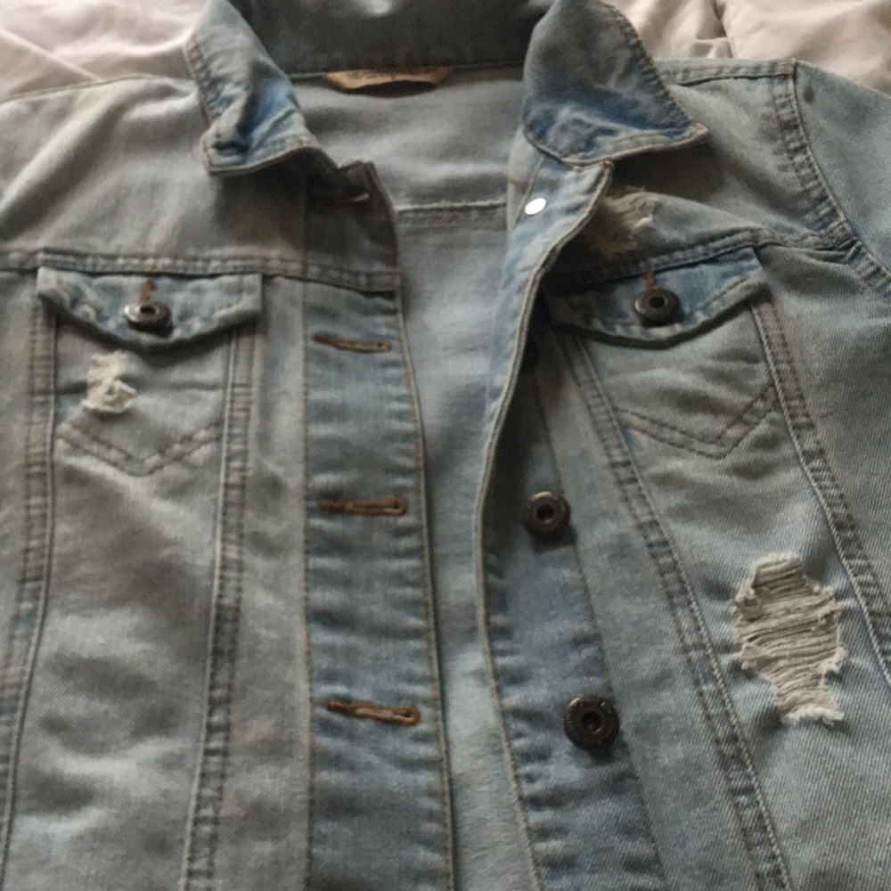 Jean jacket - Picture 2 of 3